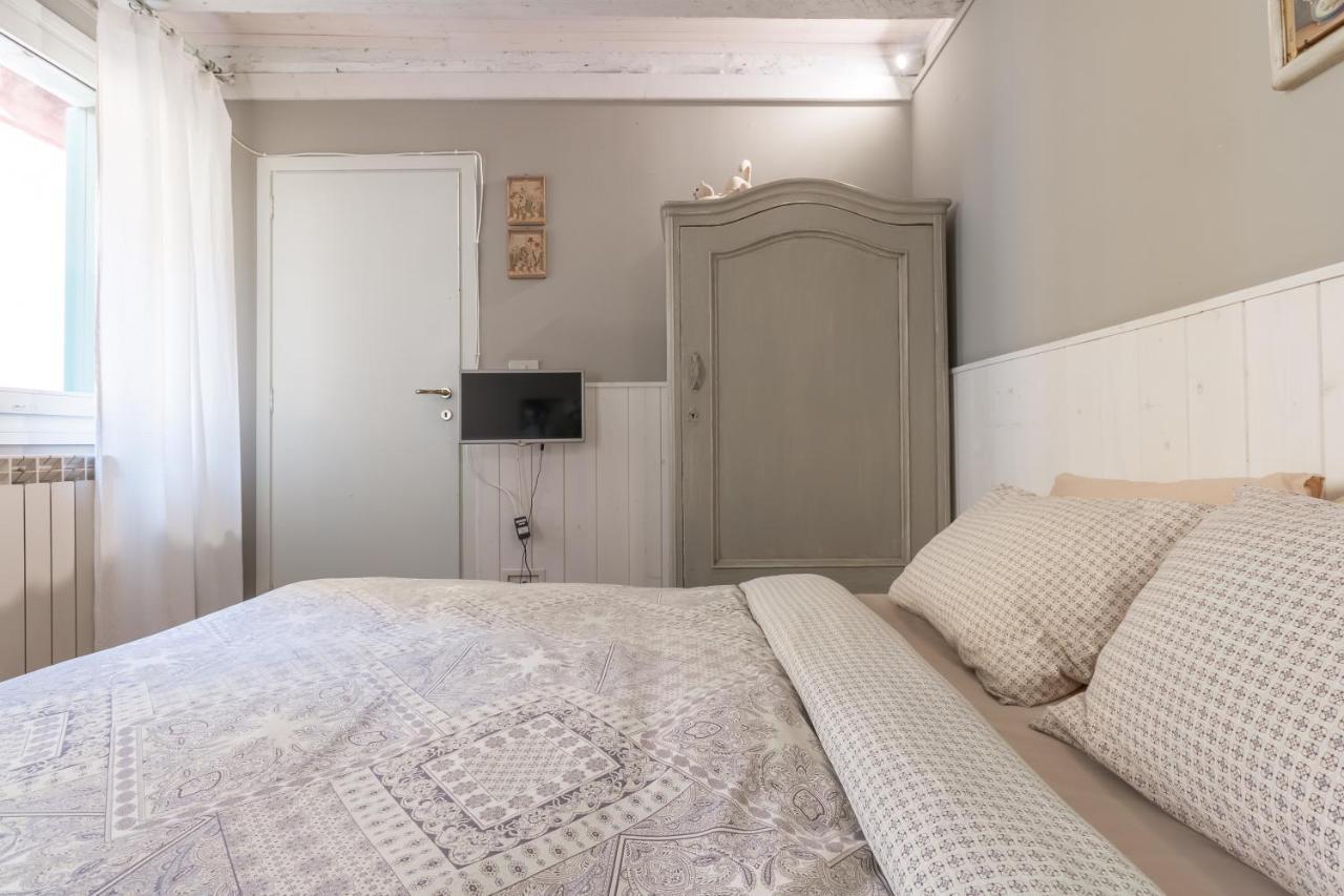 Apartamento Ca Falier Piccolo - Little Sweet Studio In 10-12 Minutes From Bus&Train Station Venecia Exterior foto
